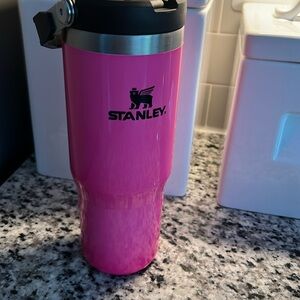 Stanley iceflow tumbler neon